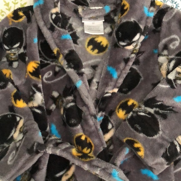 3T Minky Batman Robe - Picture 2 of 3